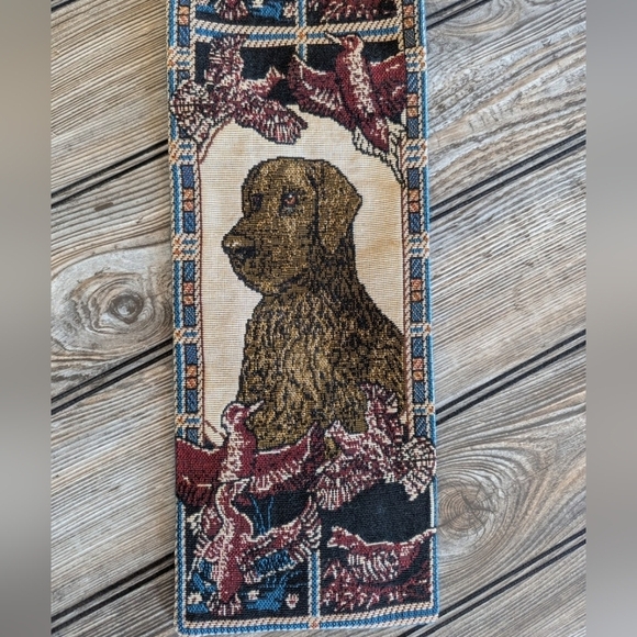 Dog tapestry 5.5" wide and 40.5" long in great condition - Picture 4 of 8